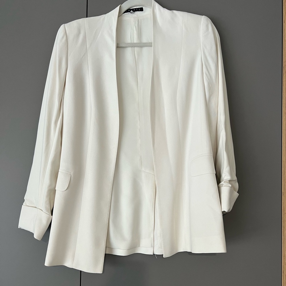 THEORY WHITE BLAZER!!